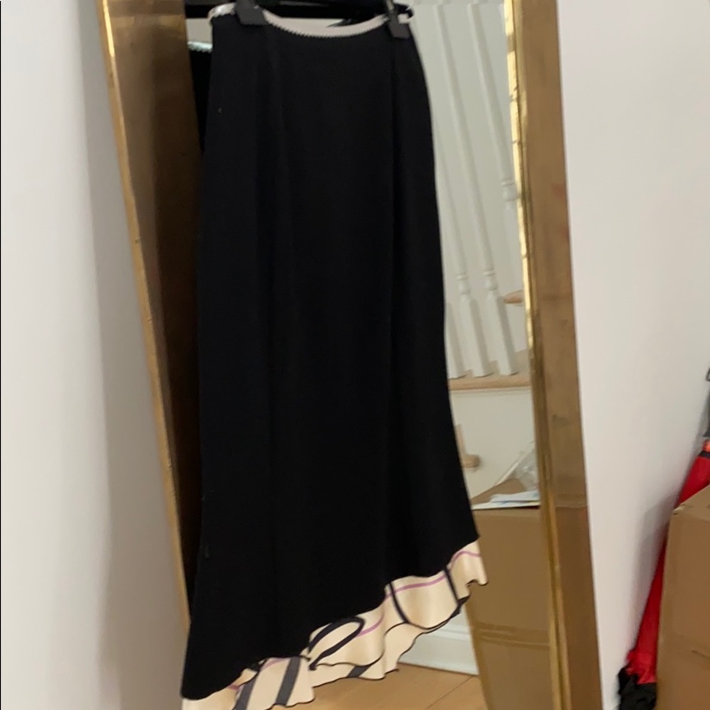 Tracy Feith Black fitted shaped skirt